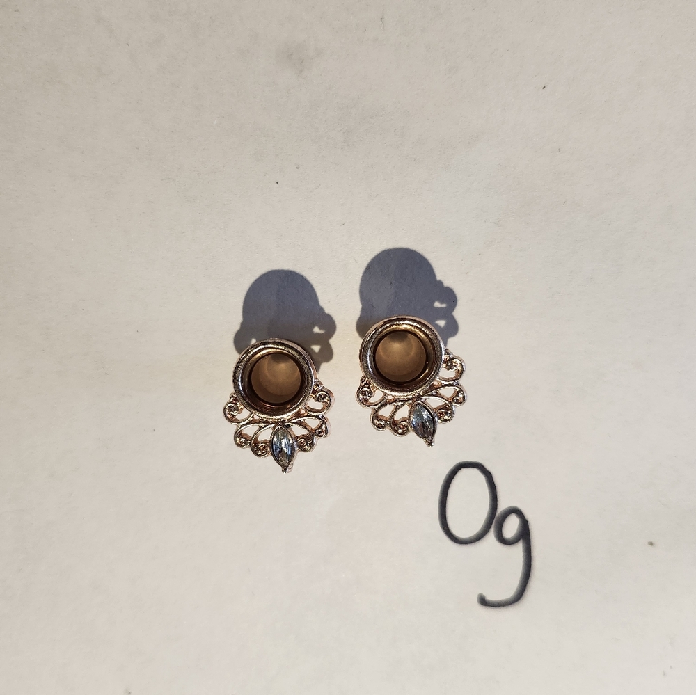 Gold Tunnels